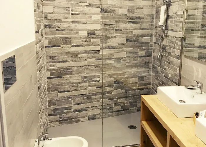 Barbarella Отель Неаполь